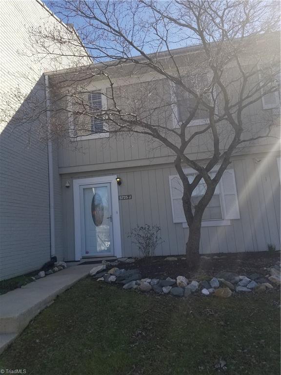5725 Bramblegate Road - Photo 1