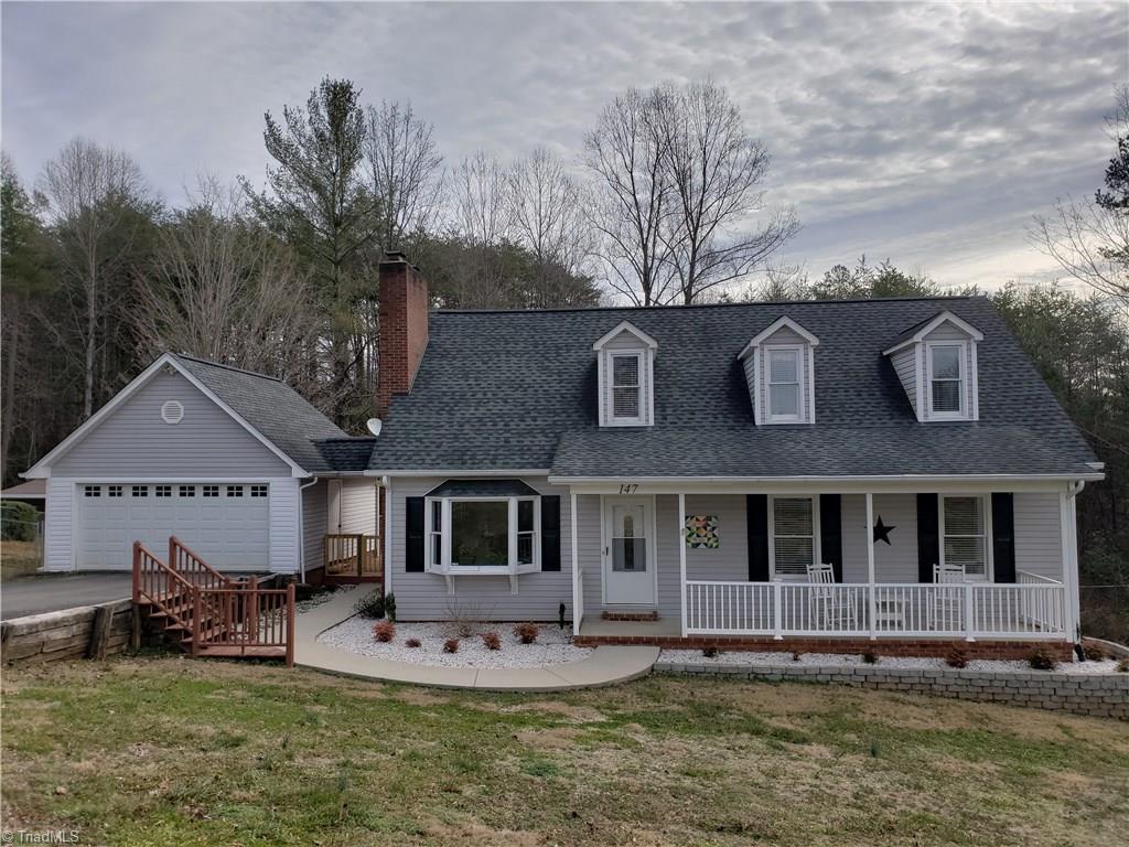 147 Strawberry Lane - Photo 1