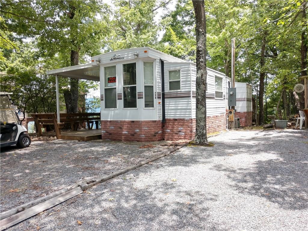 378 Dogwood Circle - Photo 1