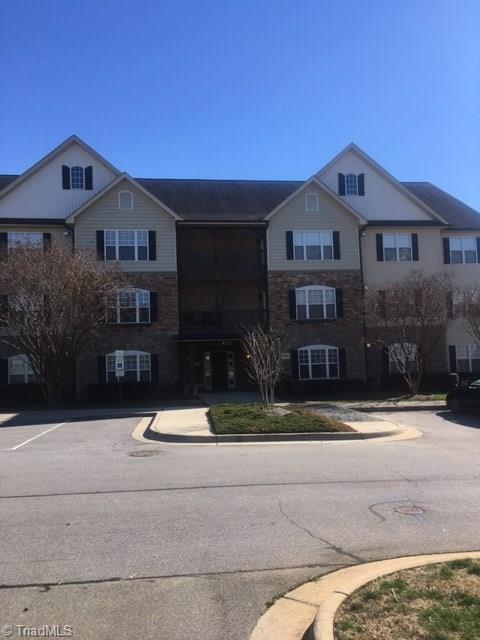 4722 Tatton Park Circle - Photo 1