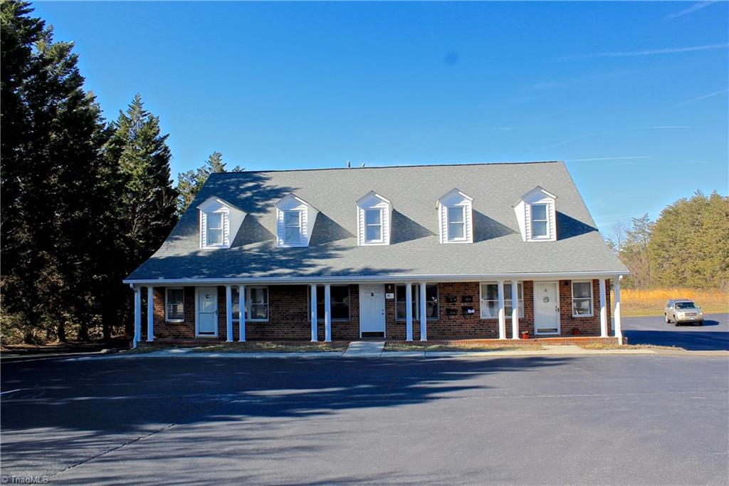860 Salisbury Street - Photo 1