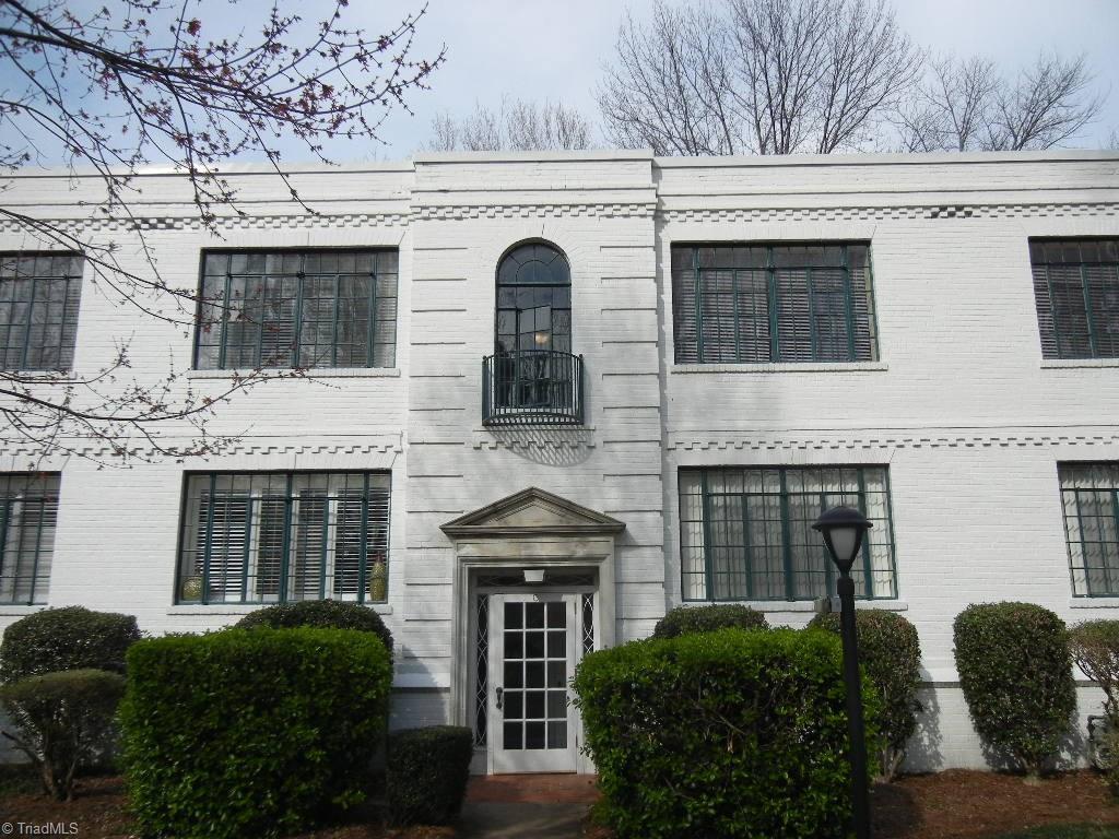 1700 Elm Street - Photo 1