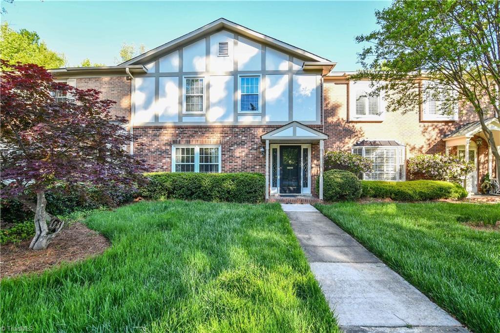 15 Fountain Manor Drive - Photo 1