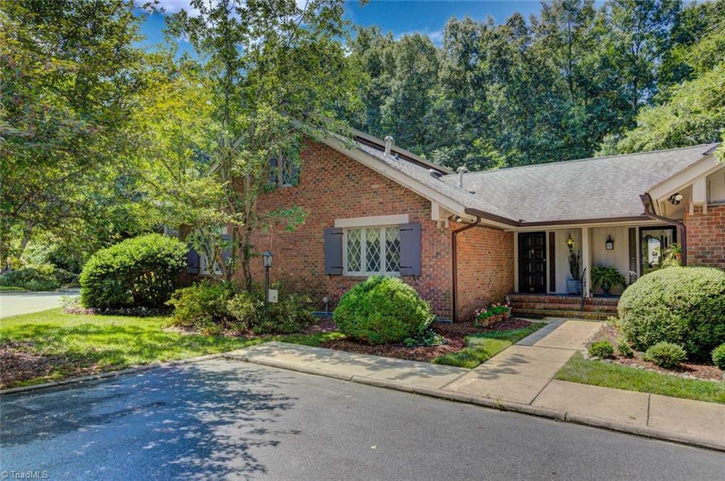 1515 Wickliff Avenue - Photo 1