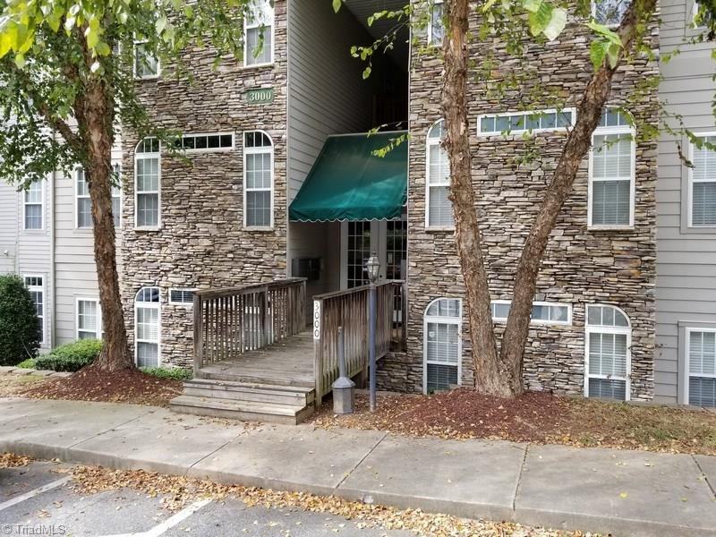 3000 Greystone Point - Photo 1