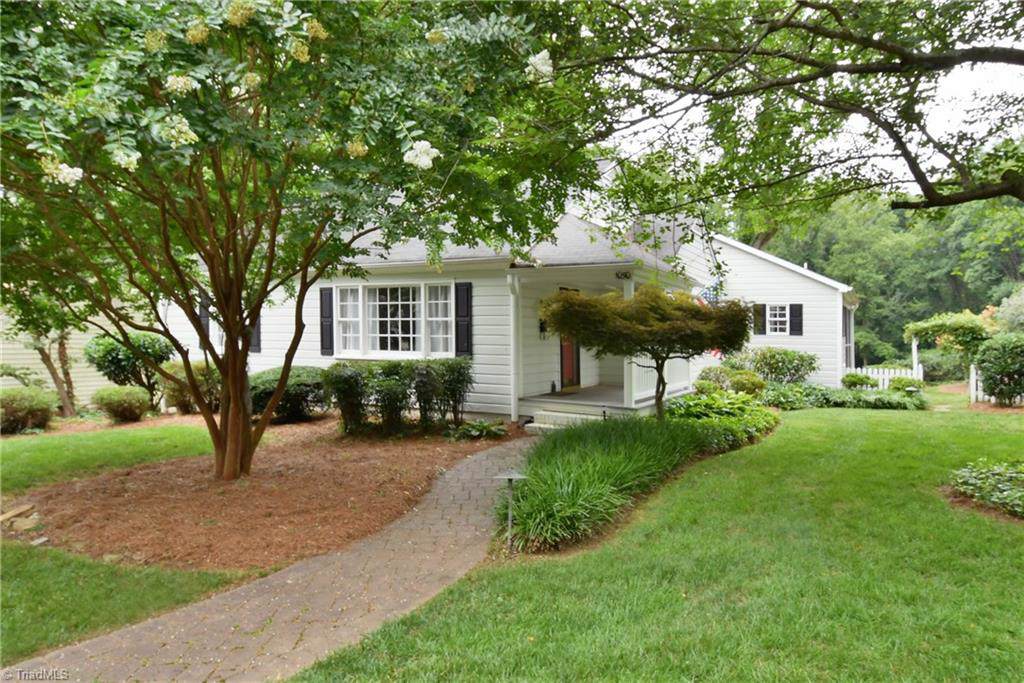 1050 Vernon Avenue - Photo 1