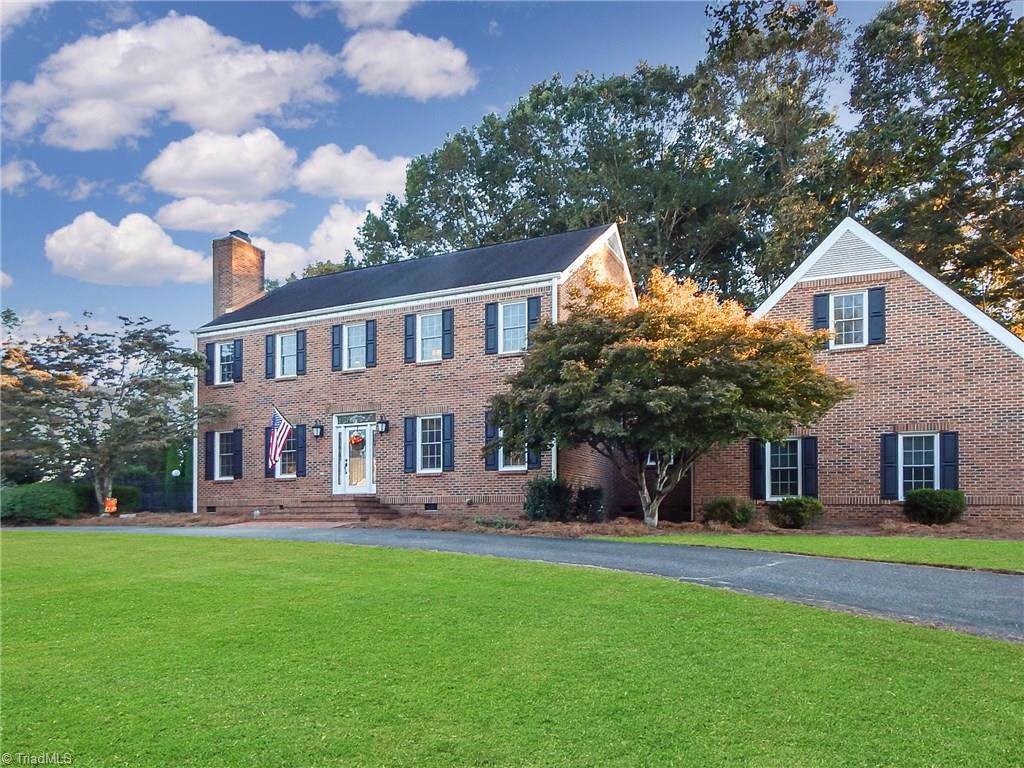 127 Stratford Place - Photo 1