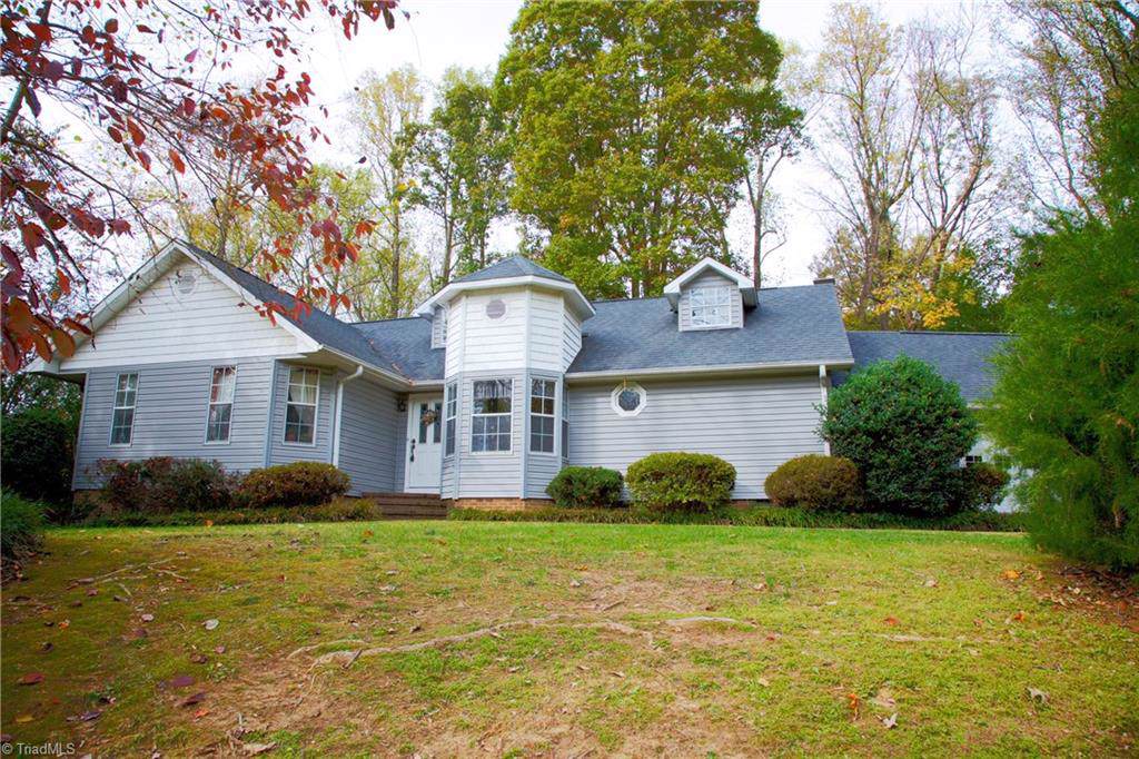 5015 Cedarwood Drive - Photo 1