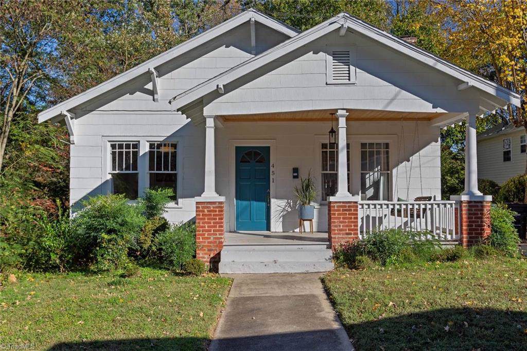 451 Sunset Drive - Photo 1