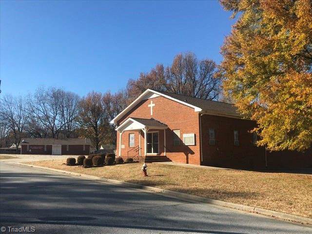1105 Lake Avenue - Photo 1