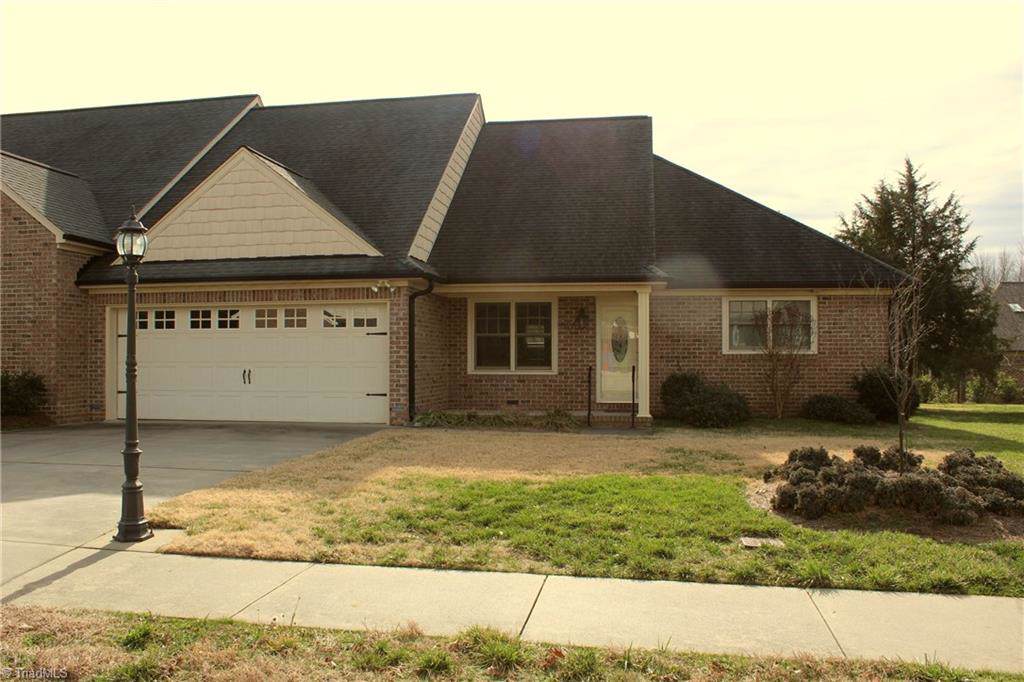 528 Grandview Drive - Photo 1