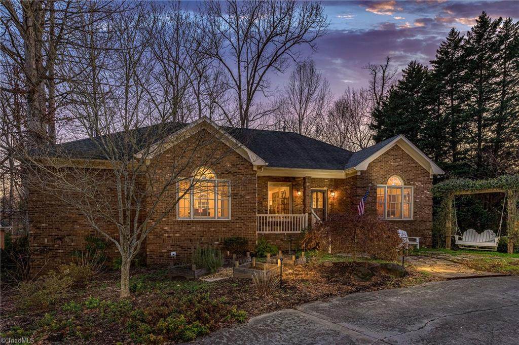 5013 Meadow Hill Court - Photo 1