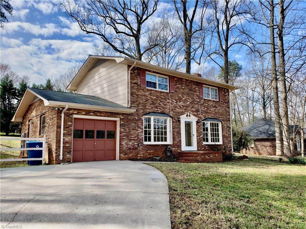 164 Hickory Drive - Photo 1