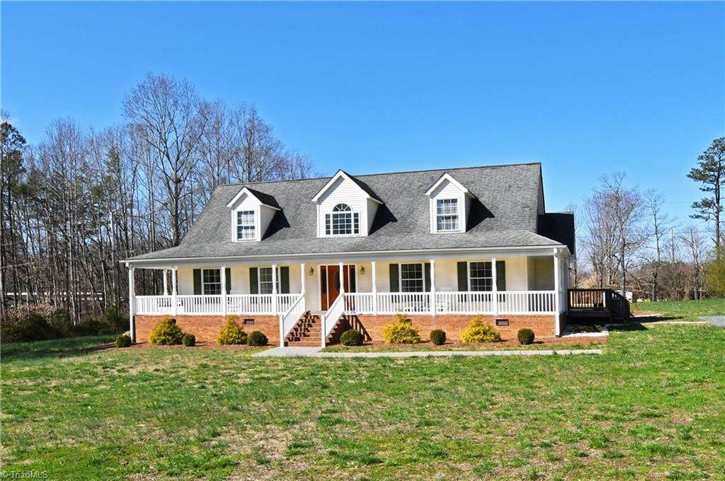 727 Richie Road - Photo 1