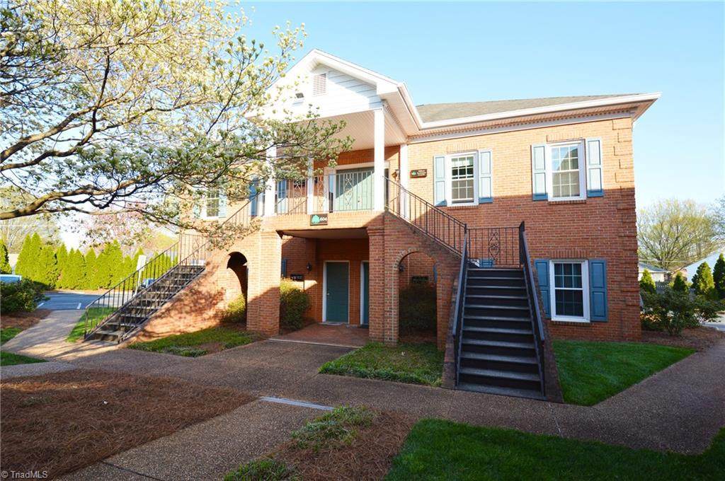 2990 Bethesda Place - Photo 1