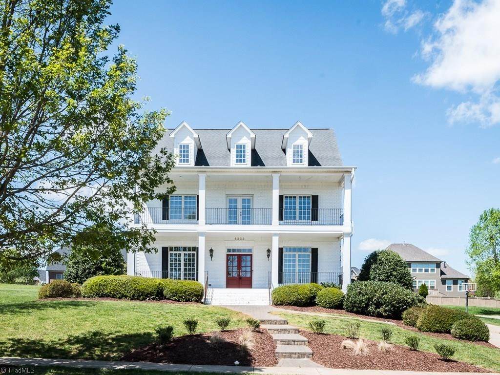 4323 Bonnie Loch Drive - Photo 1