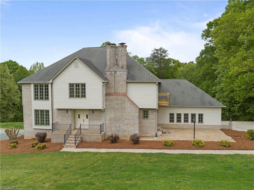 900 Warren Farm Road - Photo 1