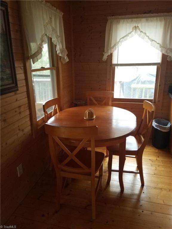 685 Staghorn Road - Photo 1