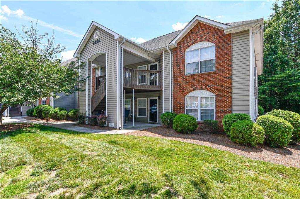 2630 Ingleside Drive - Photo 1