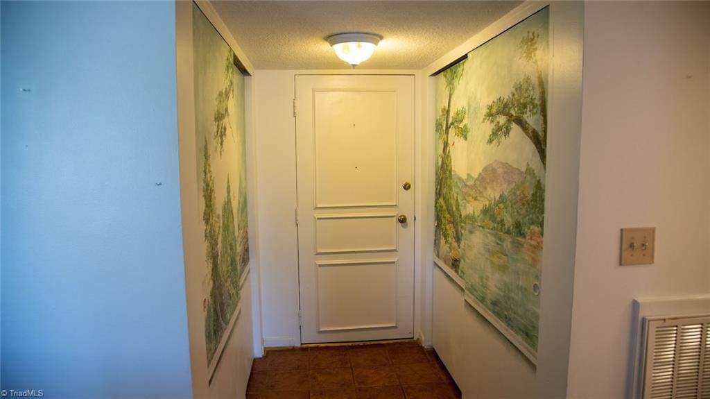 1101 Elm Street - Photo 1
