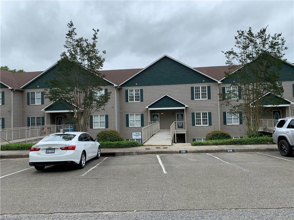 226 Lola Lane - Photo 1