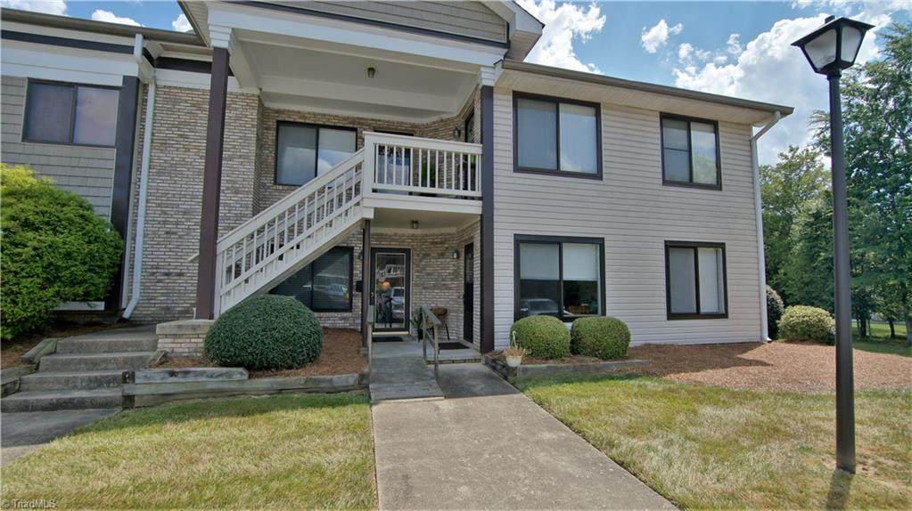 506 English Court - Photo 1
