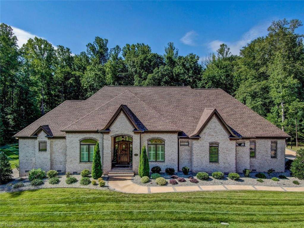 7513 Shadow Creek Drive - Photo 1
