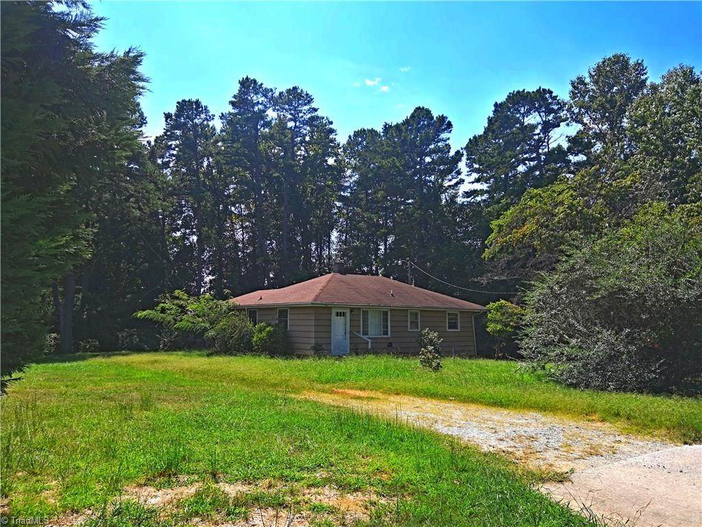 4915 Bartlett Street - Photo 1