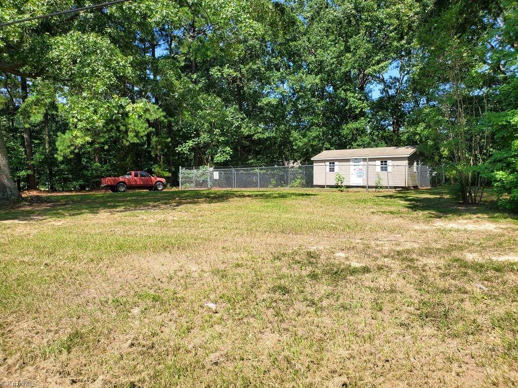 4007 Hicone Road - Photo 1