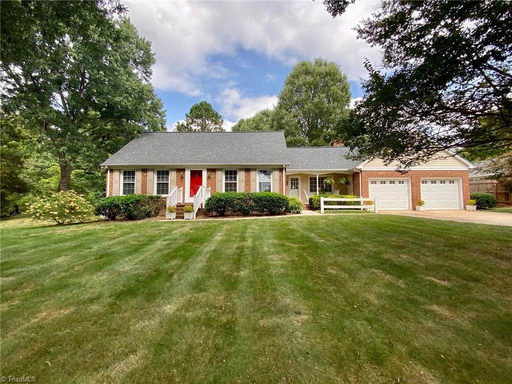 2215 Lakeshore Drive - Photo 1