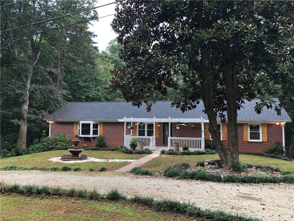 900 Calindia Way - Photo 1