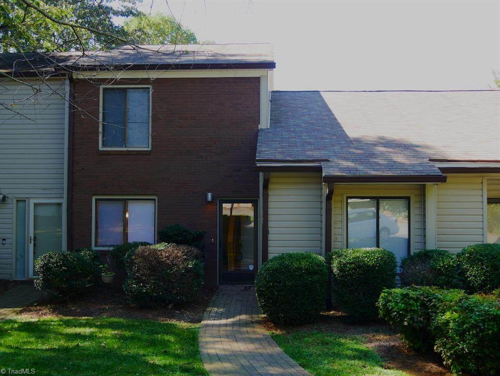 185 Forest View Drive - Photo 1