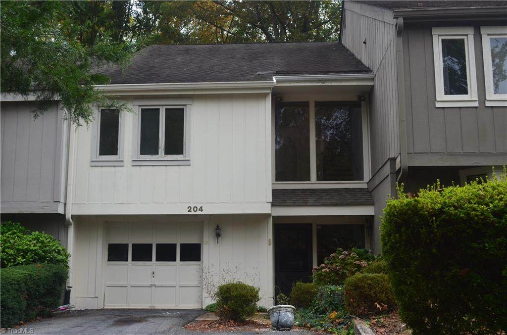 204 Lamplighter Circle - Photo 1