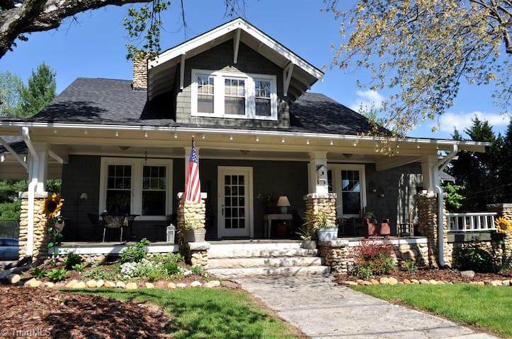 1065 Main Street - Photo 1