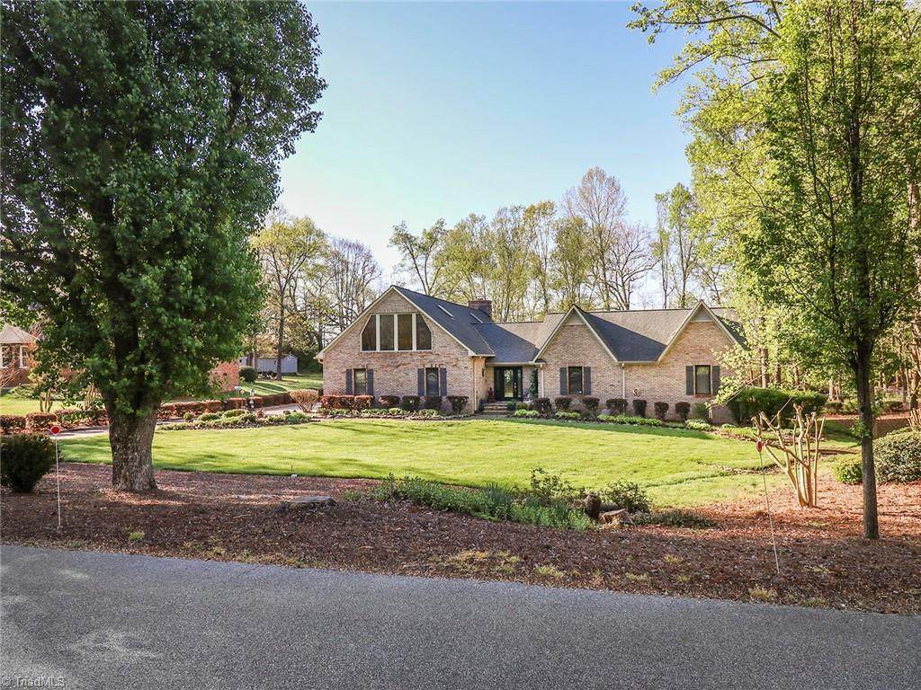 8805 Cedar Spring Drive - Photo 1