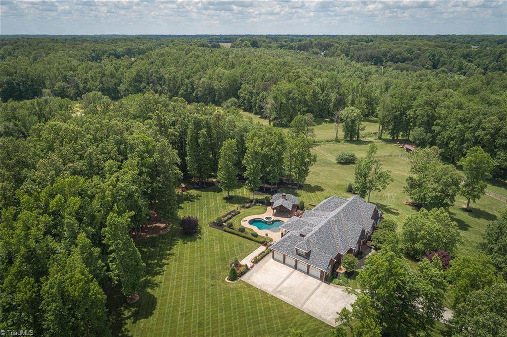 828 Bunker Hill Road - Photo 1