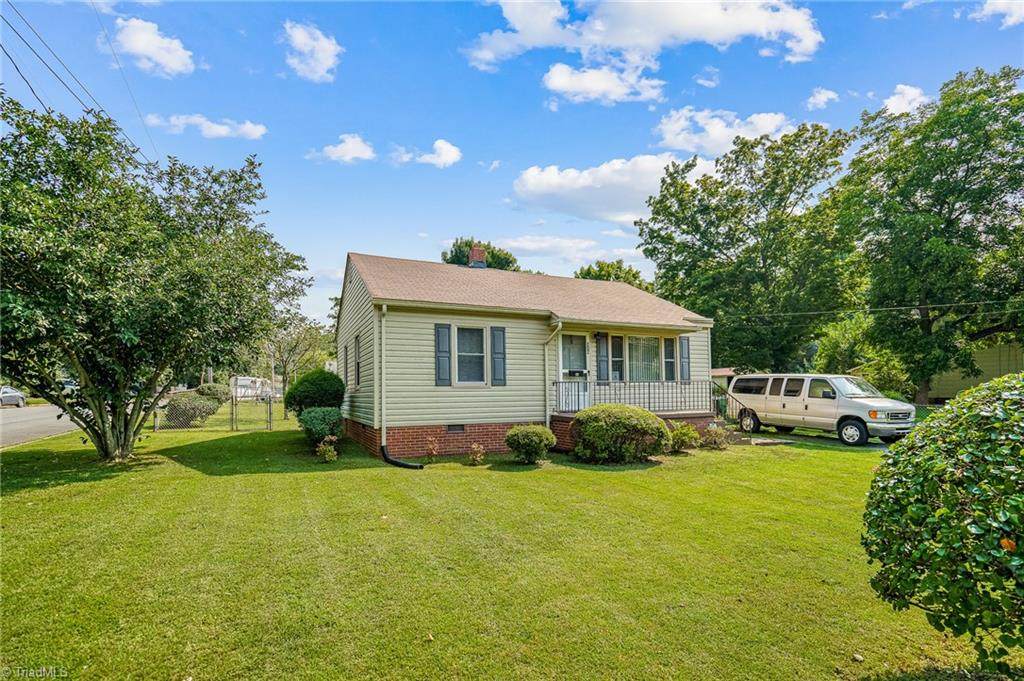 536 Dayton Avenue - Photo 1