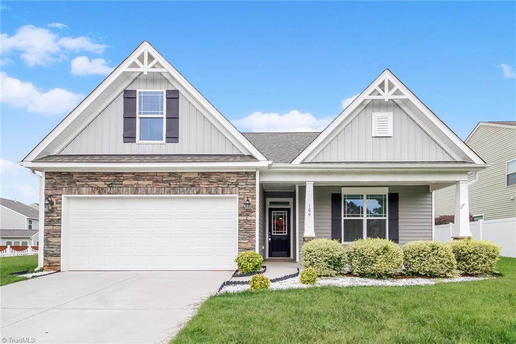 106 Vineyard Lane - Photo 1