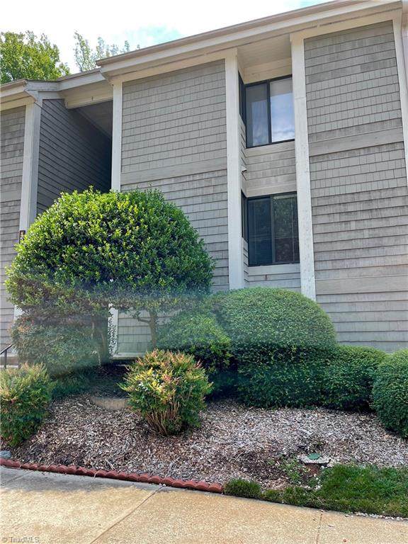 1510 Benjamin Parkway - Photo 1