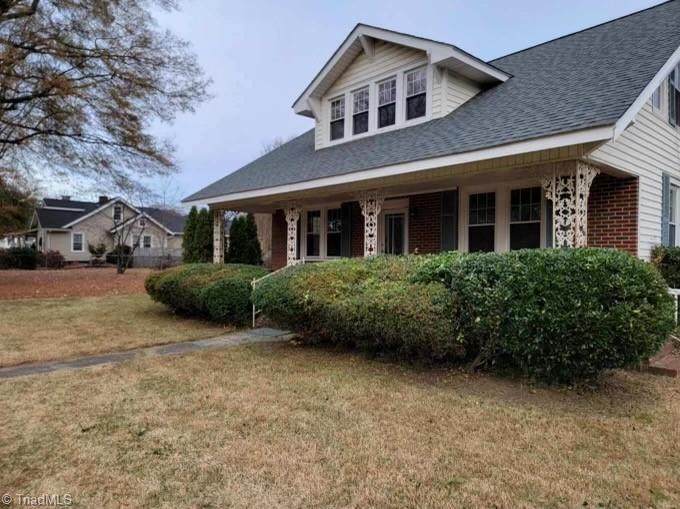 609 Salisbury Street - Photo 1
