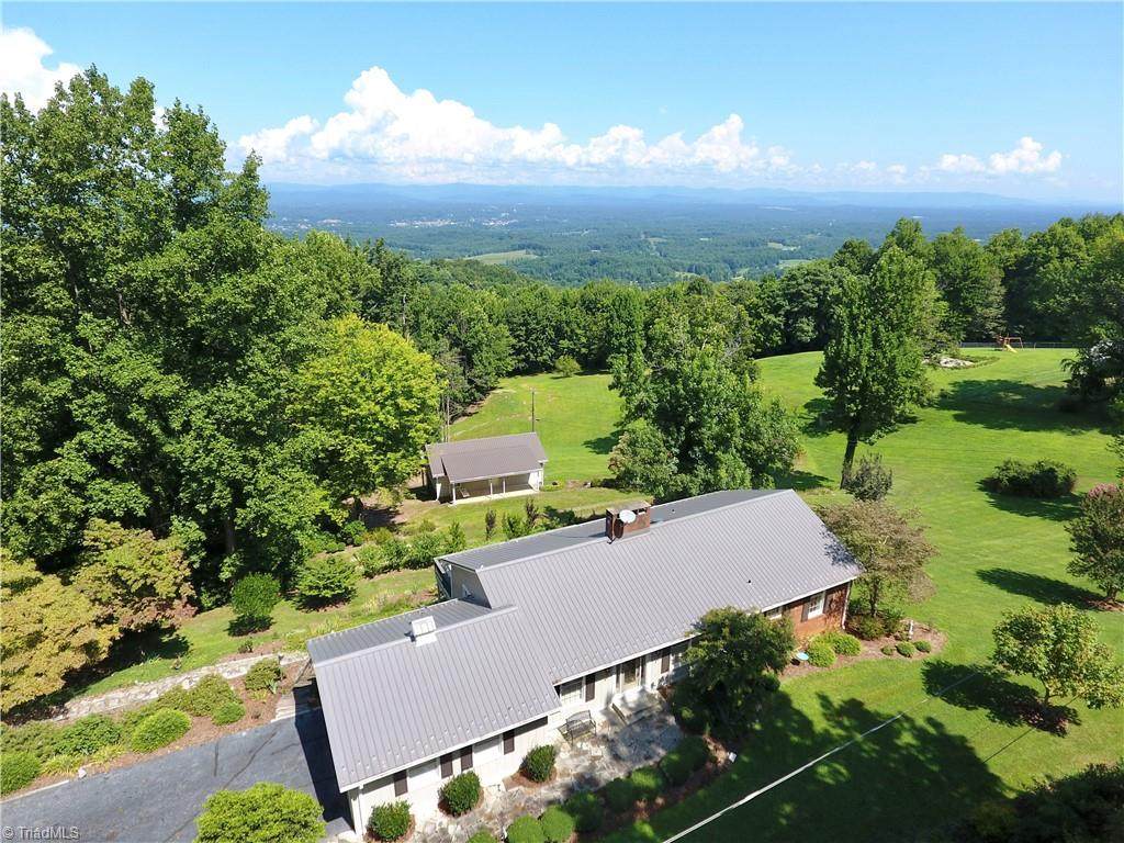 4578 Brushy Mountain Road - Photo 1