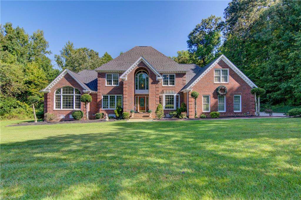 3131 Brookforest Drive - Photo 1