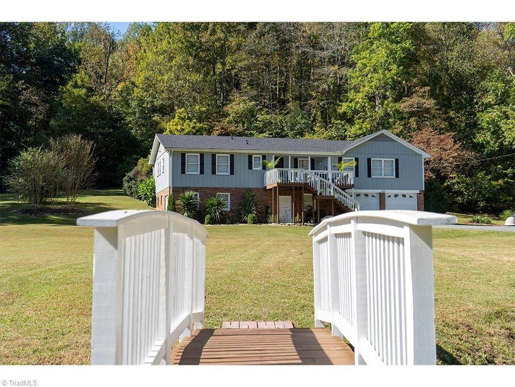 183 Clapp Drive - Photo 1