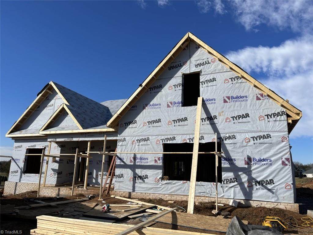 107 Arrendal Court - Photo 1