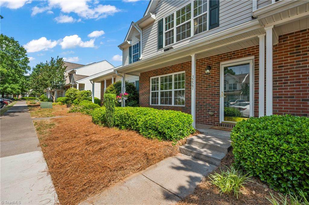 3227 Kensington Place - Photo 1