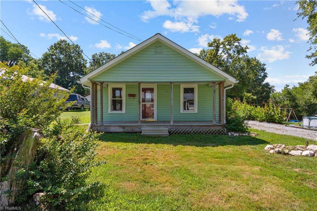 111 Estes Street - Photo 1