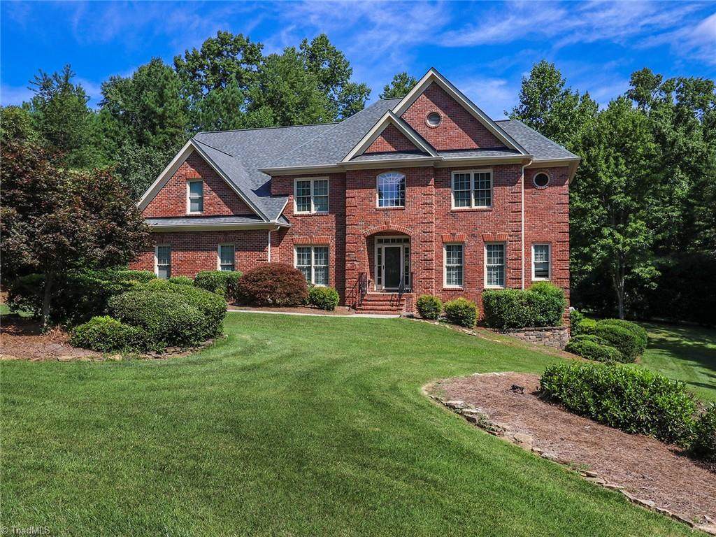 904 James Doak Parkway - Photo 1