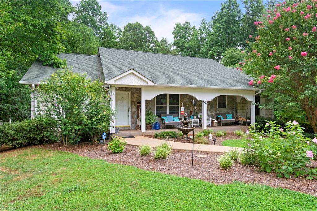 450 Winchester Drive - Photo 1