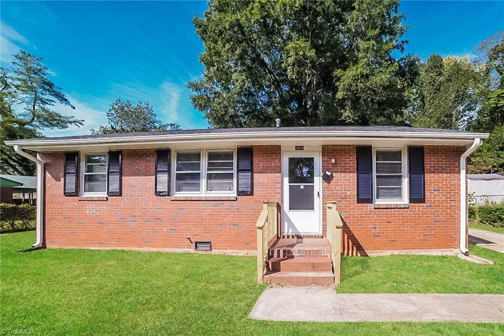 2804 Drewry Lane - Photo 1