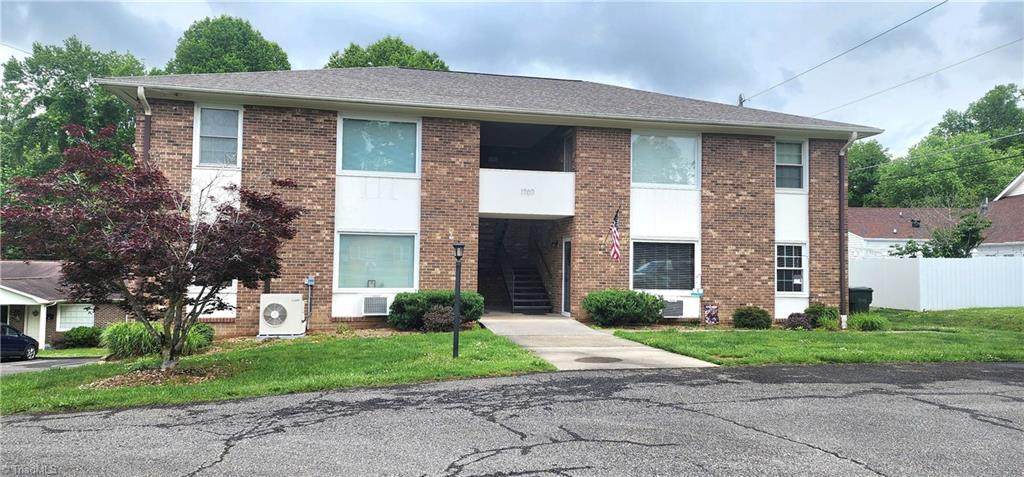 1707 Main Street - Photo 1